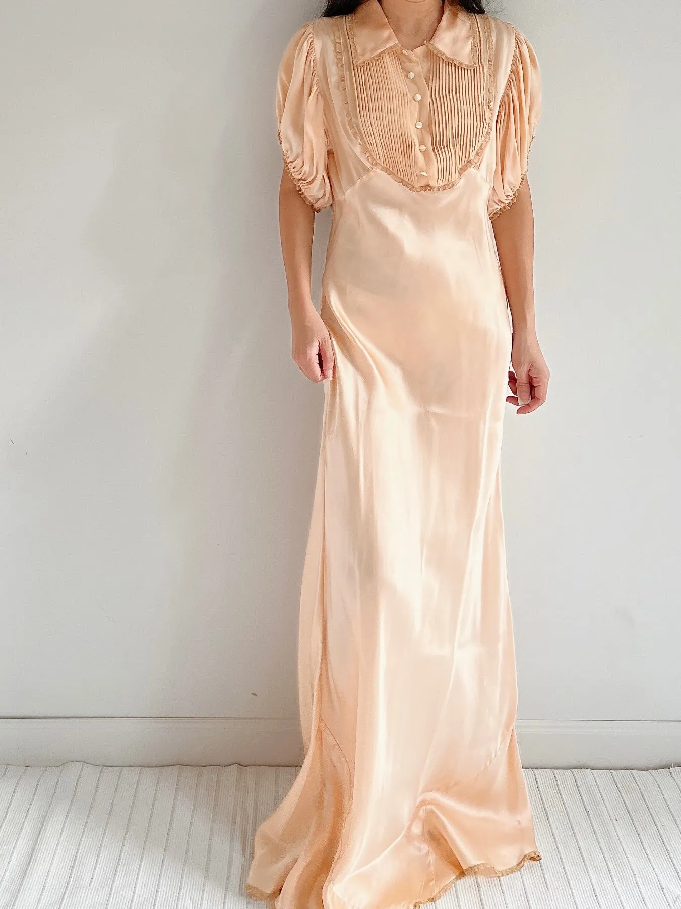 1930s Peach Silk Charmeuse Gown - M