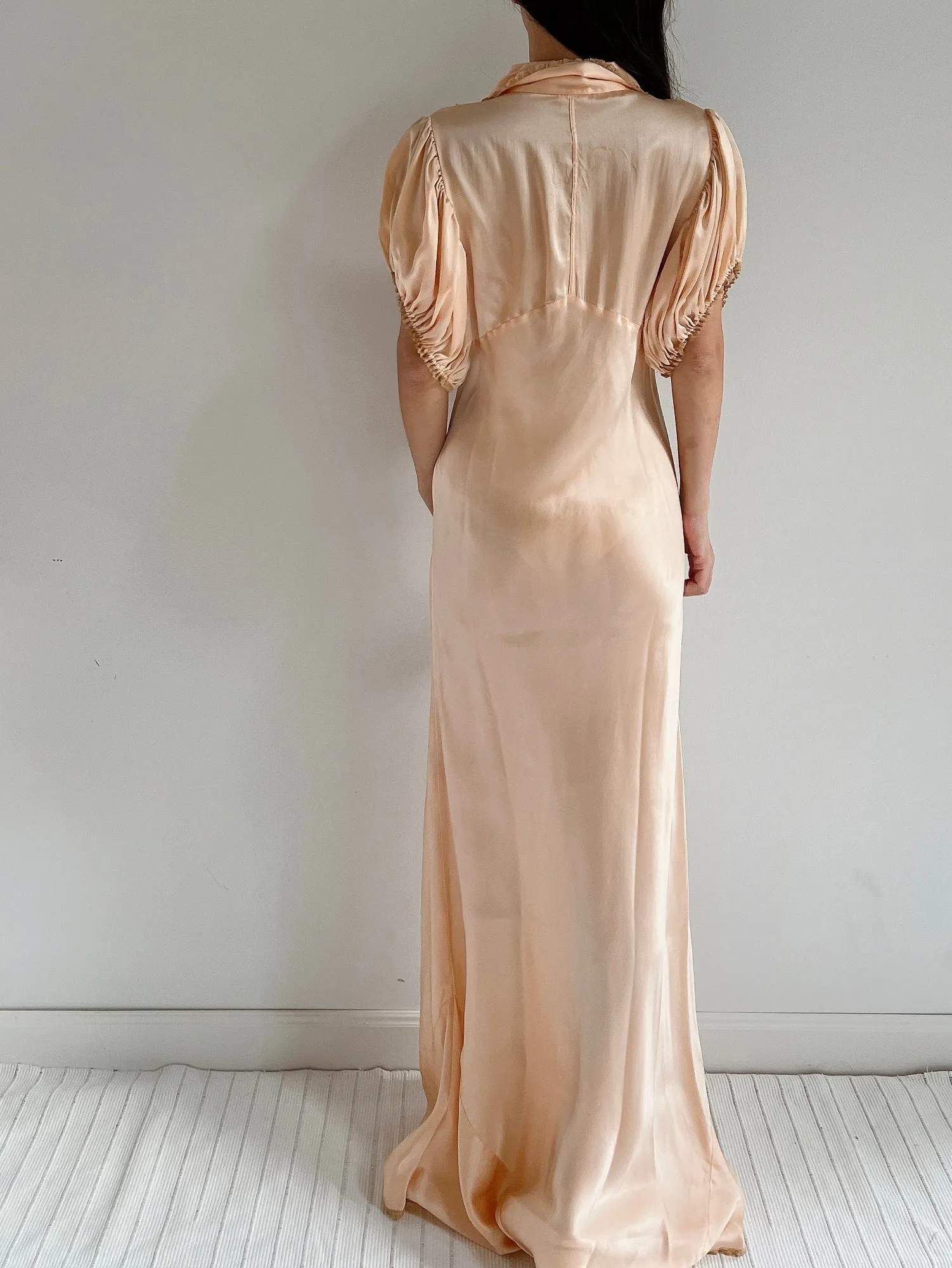 1930s Peach Silk Charmeuse Gown - M