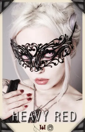 Elegant Deception Wire Mask