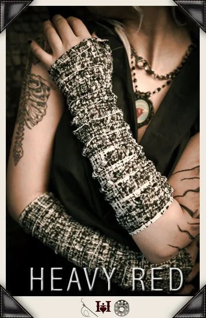Lost & Distraught Ruffle Gloves