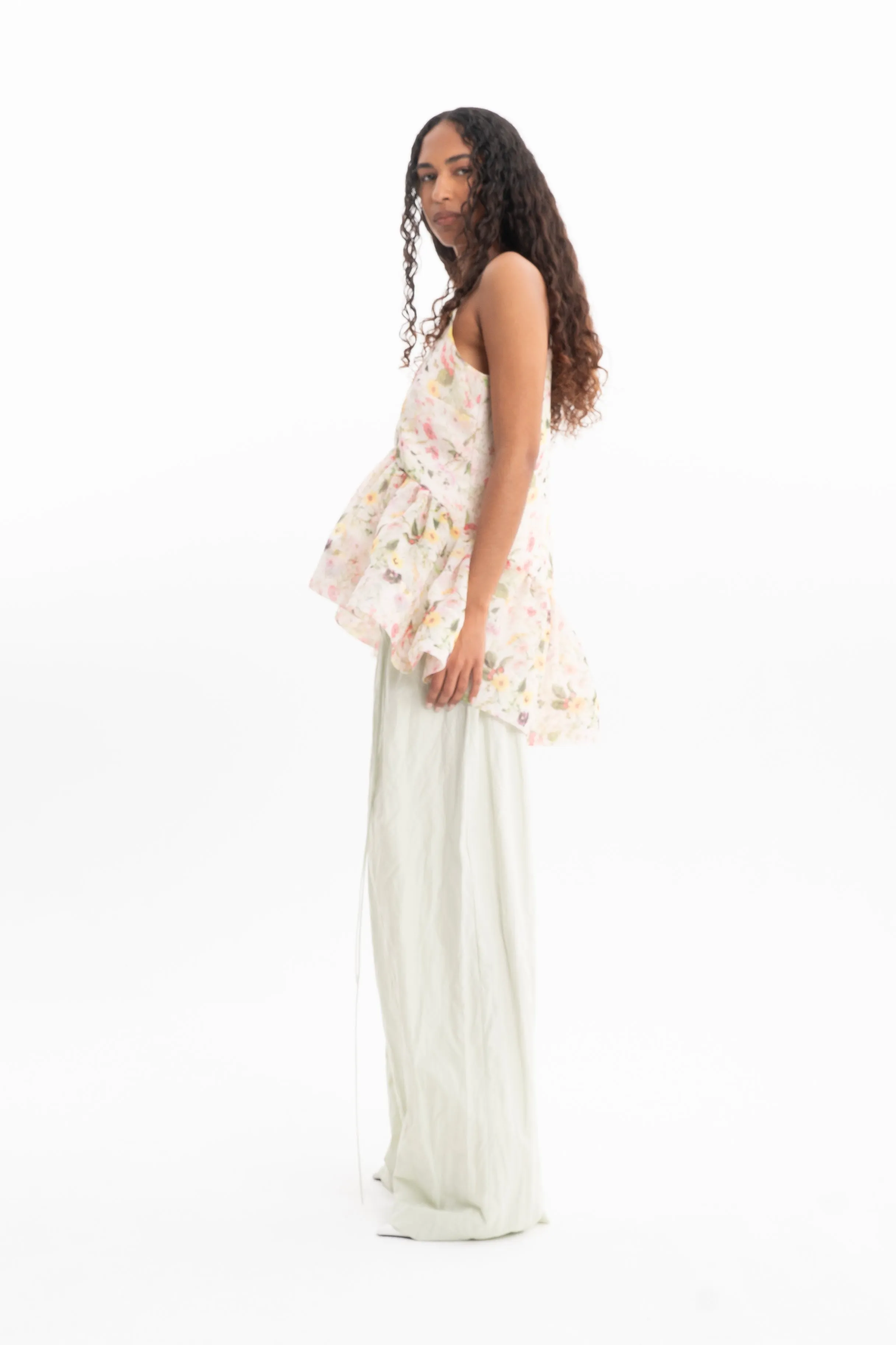 PRINTED CHIFFON STRAPPY TOP WITH FLOUNCE HEM